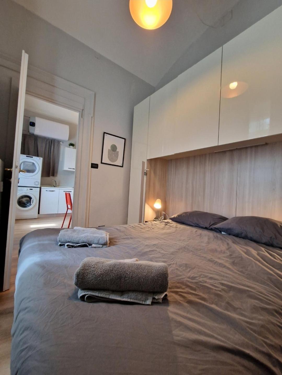 Apartmán Casa Din Din Turín Exteriér fotografie
